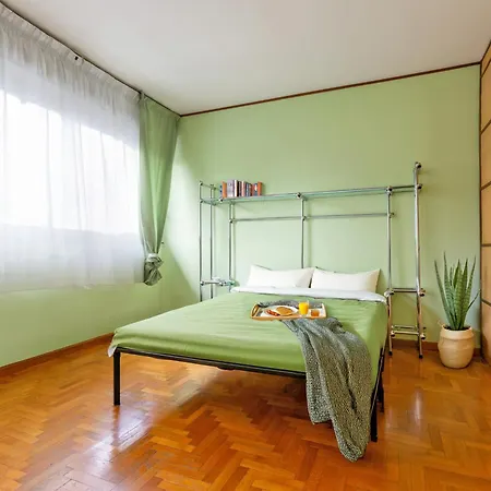 A Viale Londra Appartement *